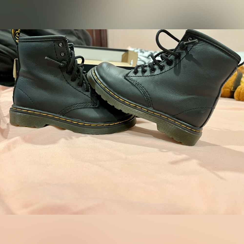 Doc martens toddler size 9